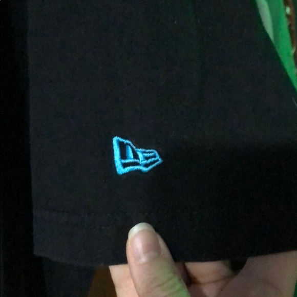 New Era T-shirt - Picture 4 of 4